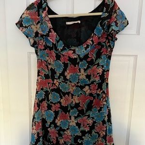 Cute floral silk dress from Zara’s Trafaluc collection.